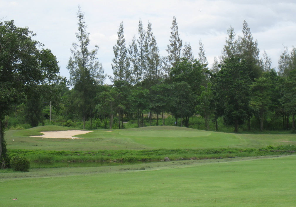 Sawang Resort And Golf Course Green